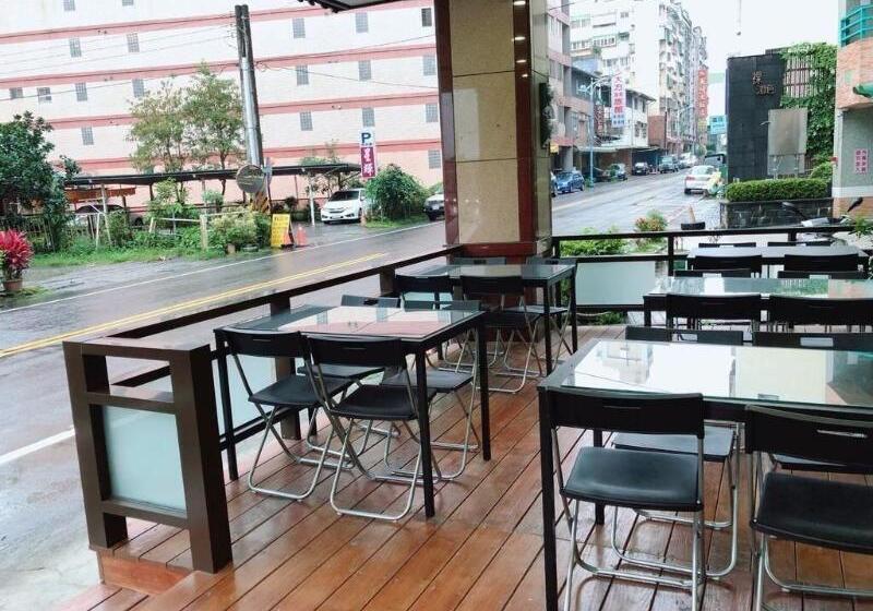 تختخواب و صبحانه Jiaoxi Hot Springs