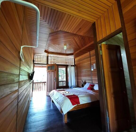 住宿加早餐  Besar Bulan Baru   Senggigi