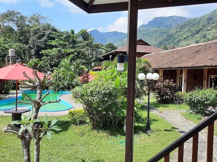 住宿加早餐  Besar Bulan Baru   Senggigi