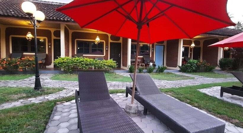 住宿加早餐  Besar Bulan Baru   Senggigi