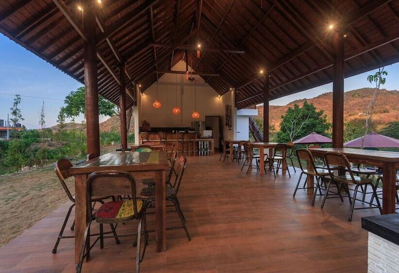 مبيت وإفطار The Lavana Tanjung Lima Laboan Bajo Villas