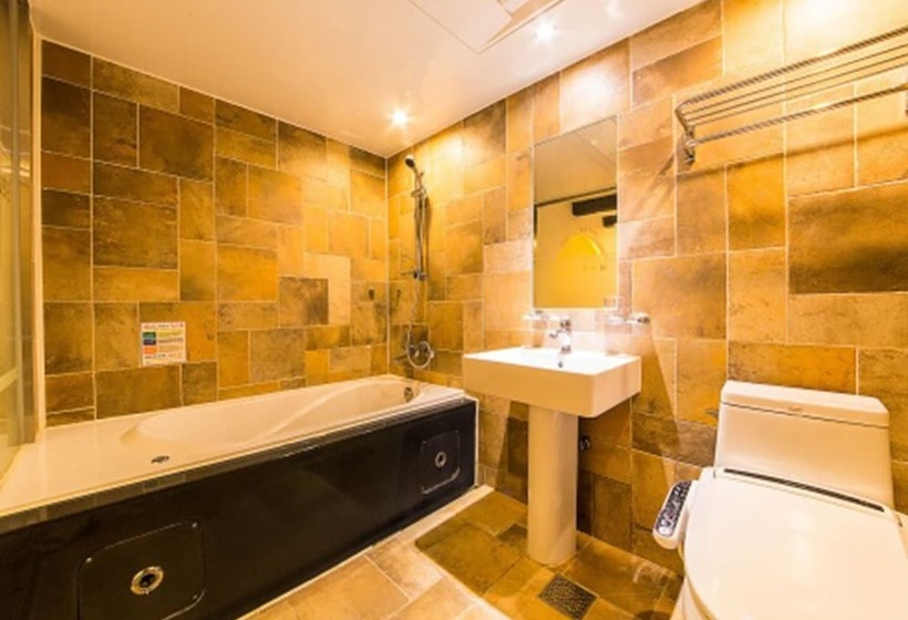 Belita N Goodtime Drivein Motel