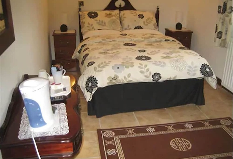 Down Royal House B&b