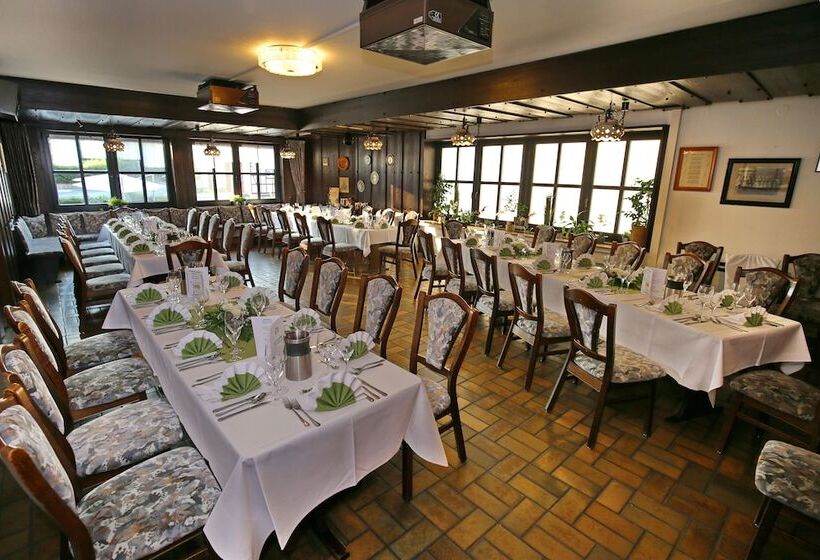 客栈  Landgasthaus Zur Linde