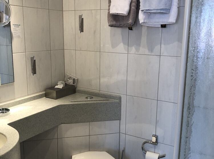 فندق فئة نجمة واحدة Landgasthaus Zur Linde