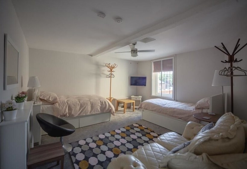 여관 One Eyed Jacks