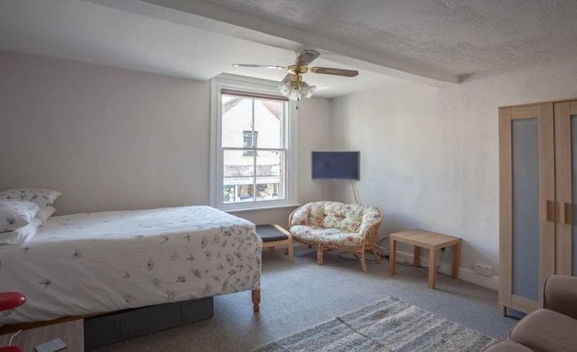 여관 One Eyed Jacks