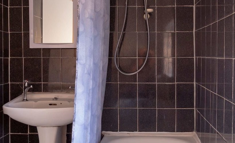 여관 One Eyed Jacks