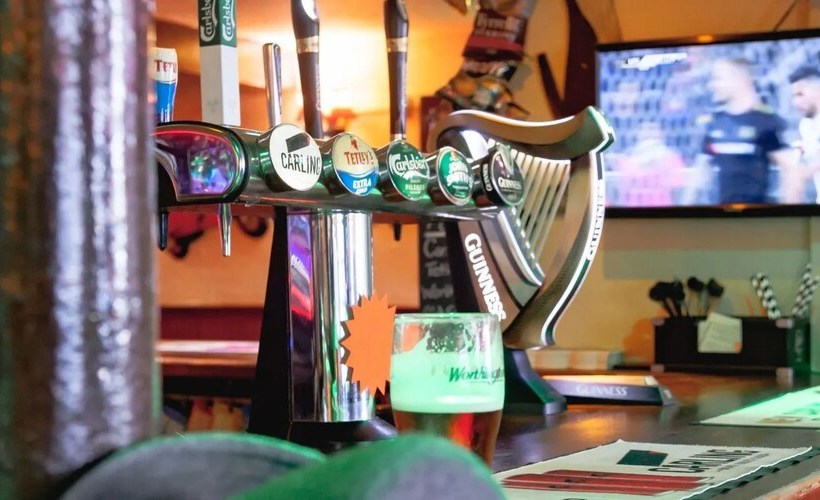 여관 One Eyed Jacks