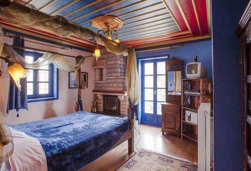 בית מלון כפרי Arktouros