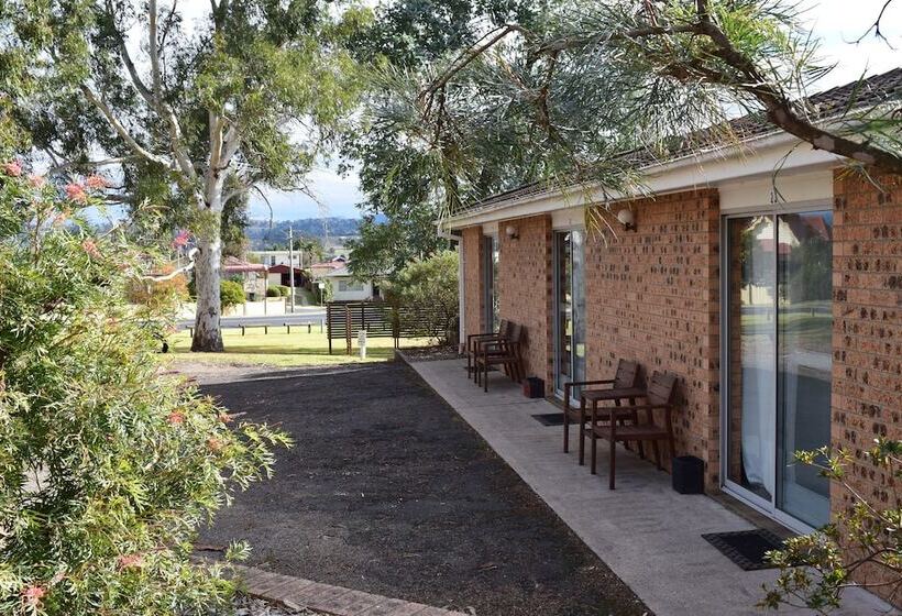 בית מלון כפרי Bega Caravan Park