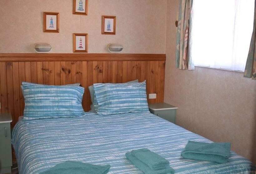 בית מלון כפרי Bega Caravan Park