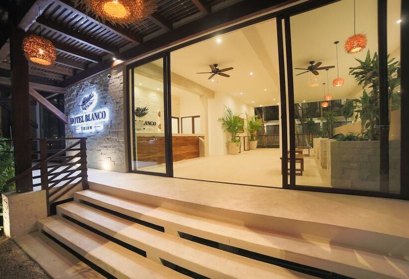 هتل Blanco Tulum