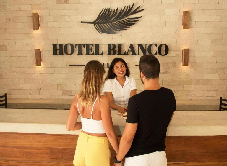 هتل Blanco Tulum