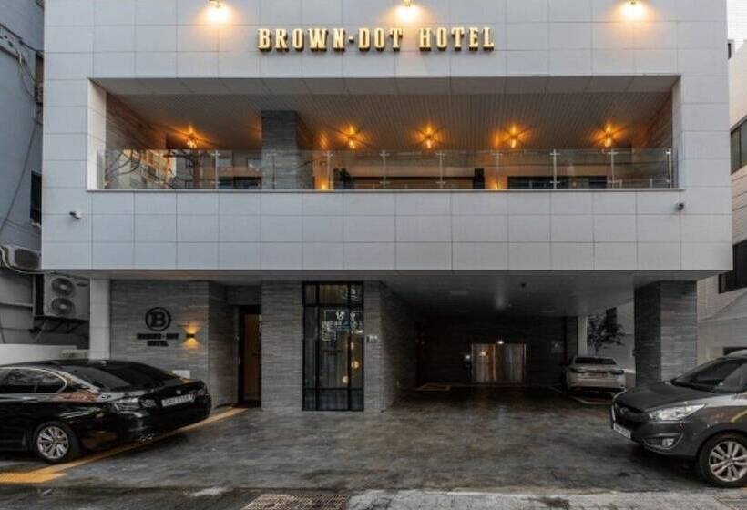 Brown Dot Hotel Deokcheon