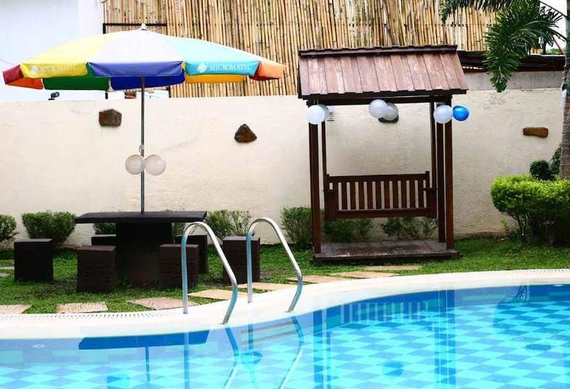 هتل Brownwood Resort &