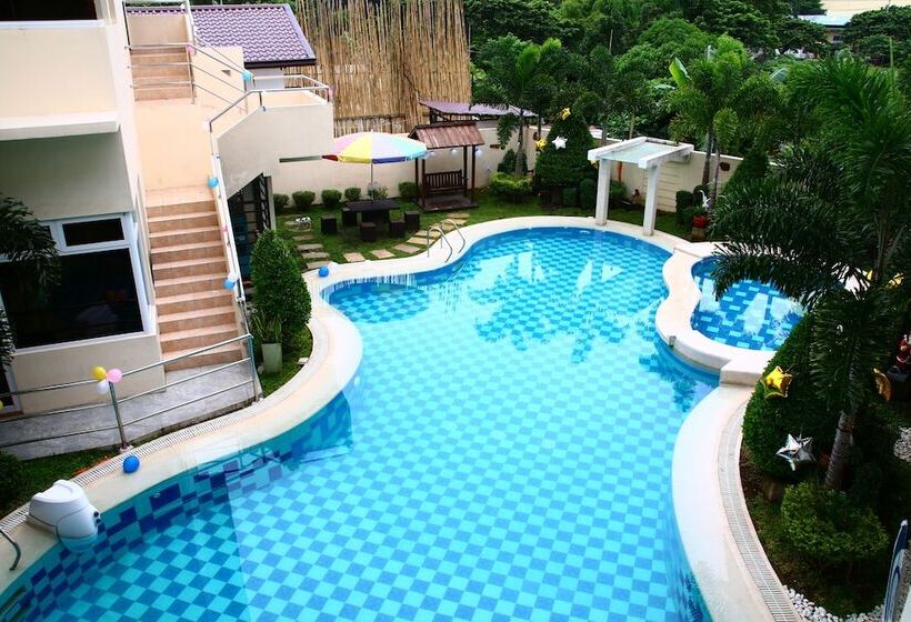 هتل Brownwood Resort &