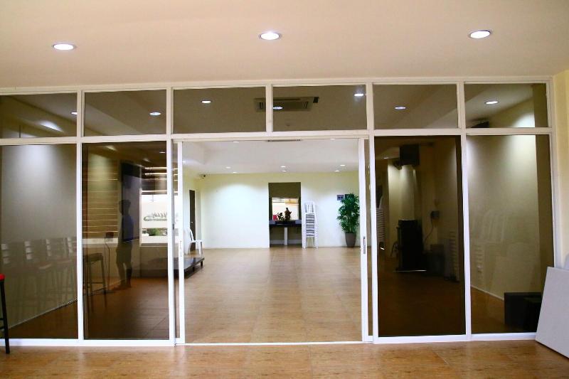 هتل Brownwood Resort &