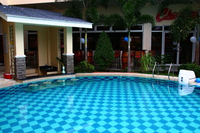 هتل Brownwood Resort &