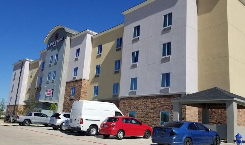 Отель Candlewood Suites Plano North, An Ihg