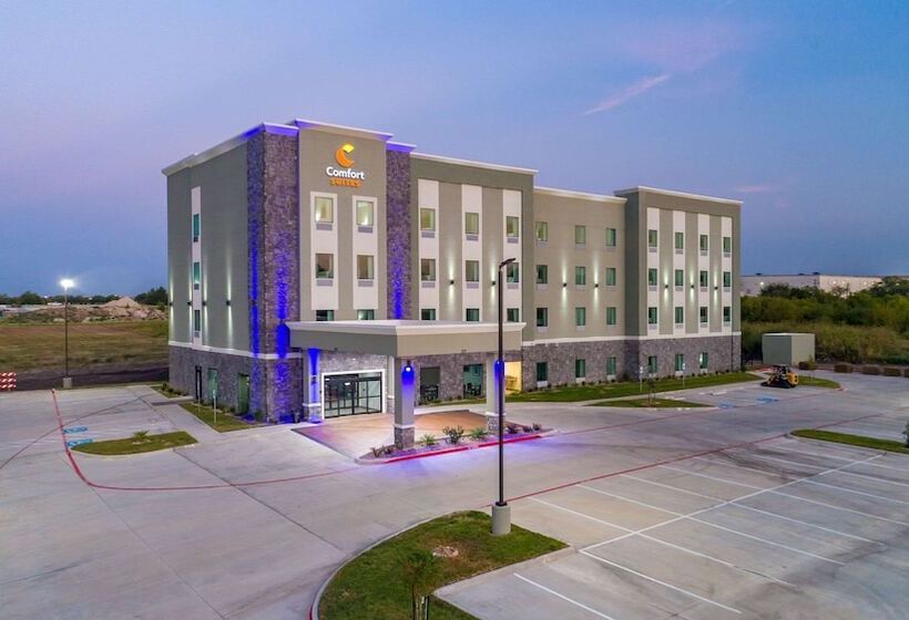 ホテル Comfort Suites Desoto Dallas South