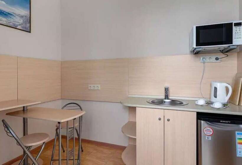 هتل Cronwell Park Nika