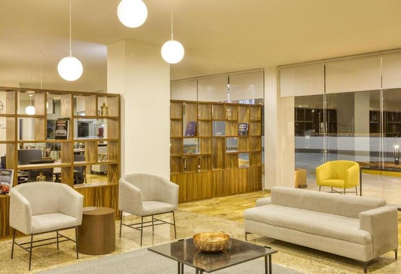 فندق Fiesta Inn Guadalajara Periferico Poniente