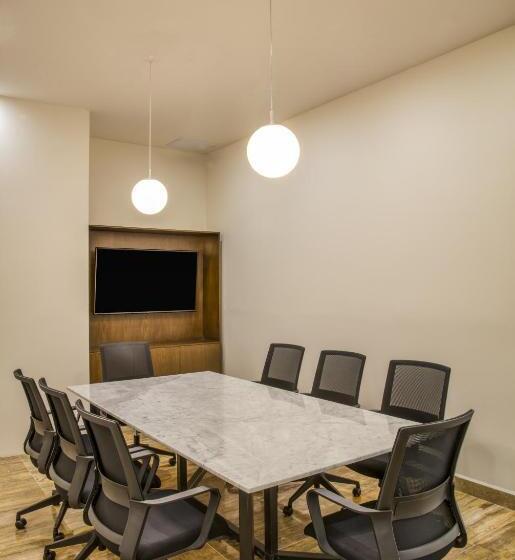 فندق Fiesta Inn Guadalajara Periferico Poniente