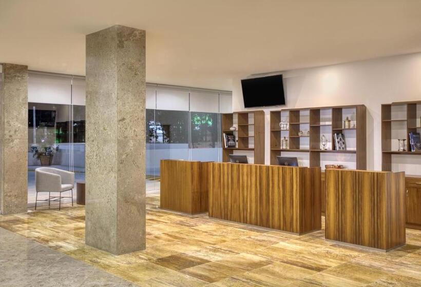 فندق Fiesta Inn Guadalajara Periferico Poniente