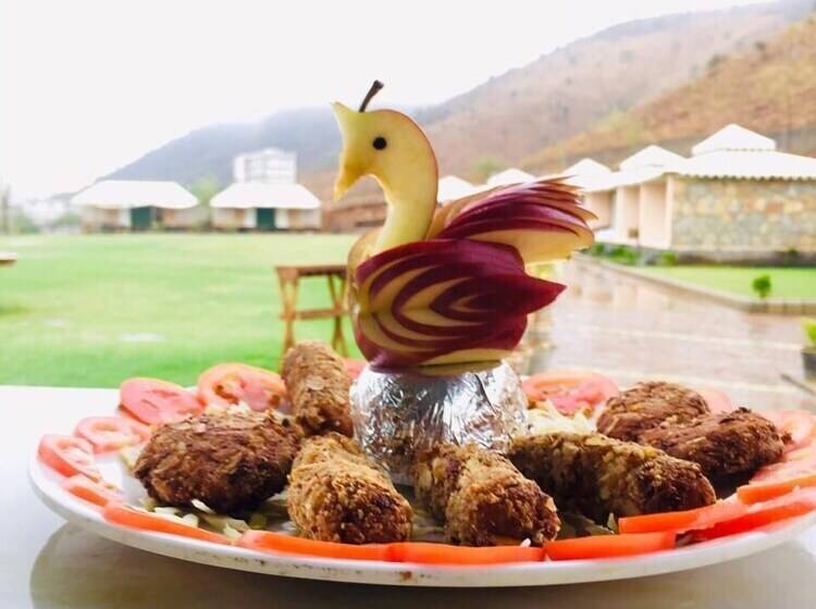 هتل Kavish Holiday Hill Resort