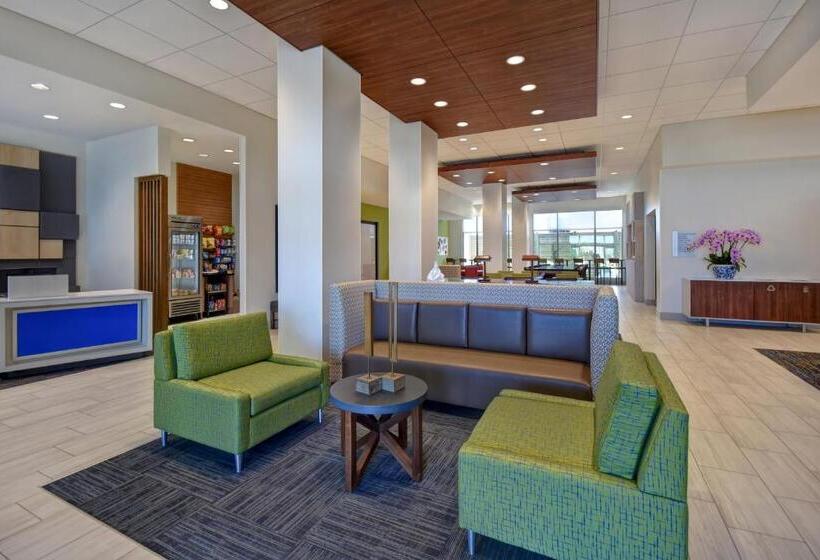 Отель Holiday Inn Express & Suites Galveston Beach, An Ihg