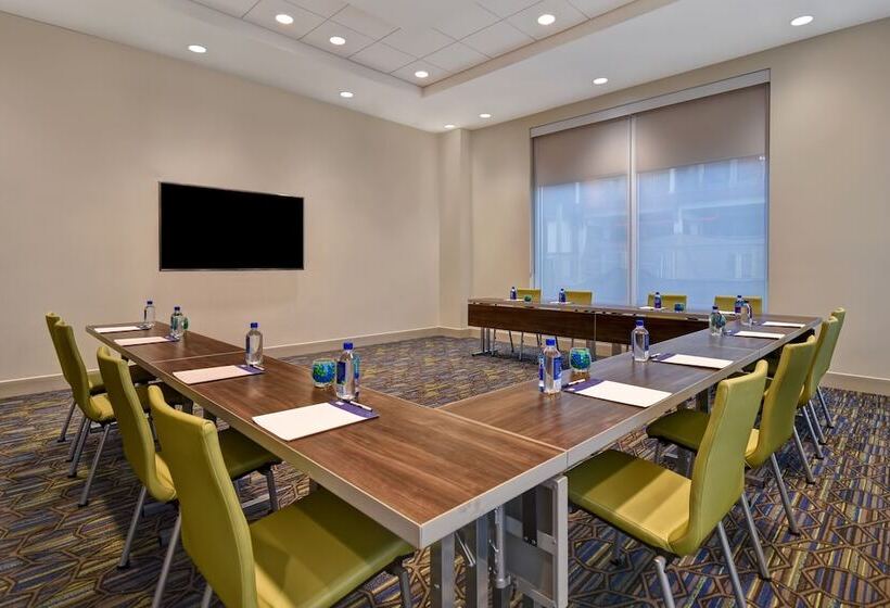 Отель Holiday Inn Express & Suites Galveston Beach, An Ihg