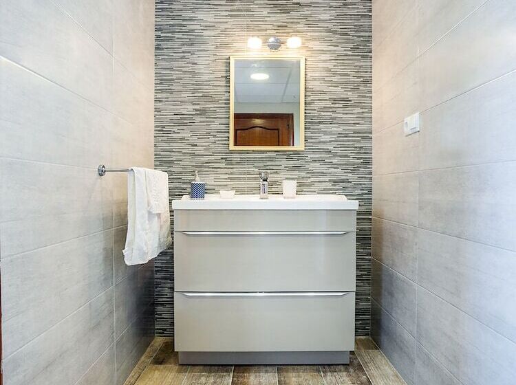 فندق Hostal Patio De La Luna