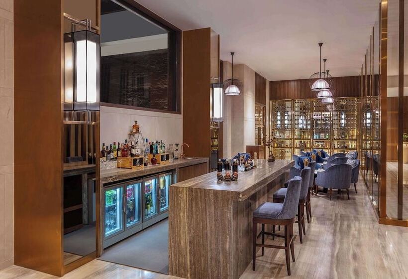 هتل Hyatt Regency Dharamshala Resort