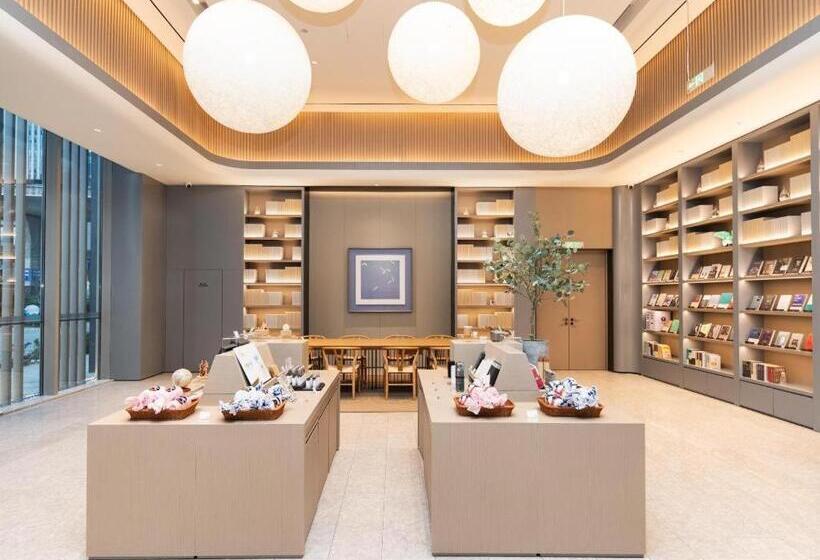 Atour Light Hotel Nanjing South Railway Station South Square