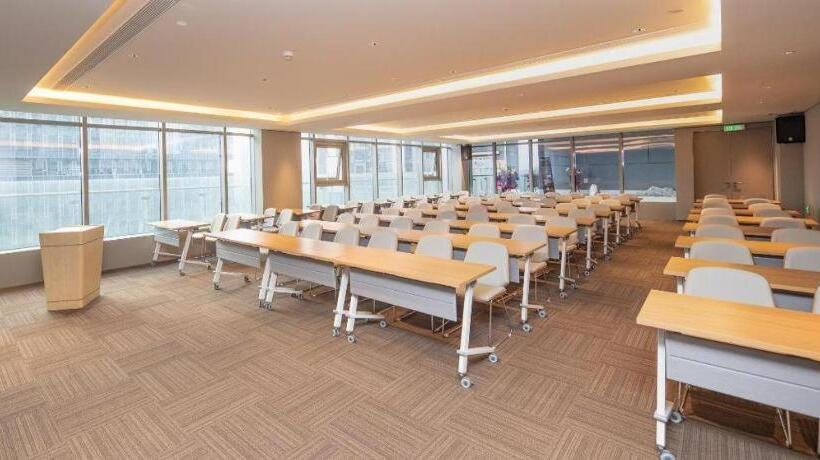 Atour Light Hotel Nanjing South Railway Station South Square