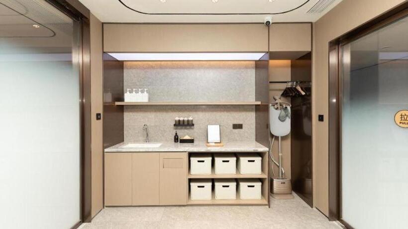 Atour Light Hotel Nanjing South Railway Station South Square