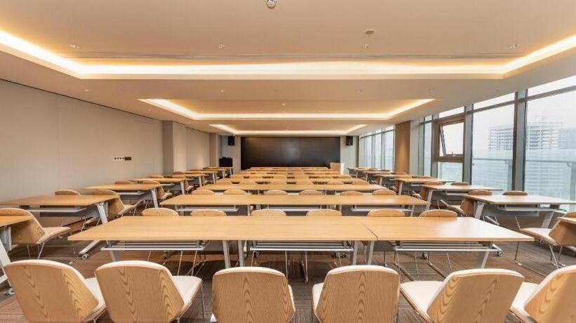 Atour Light Hotel Nanjing South Railway Station South Square