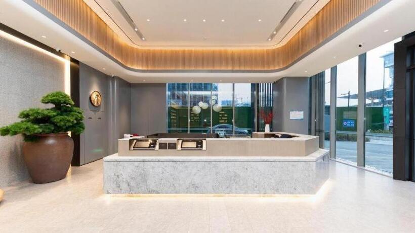 Atour Light Hotel Nanjing South Railway Station South Square