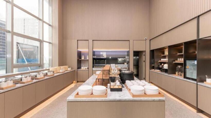 Atour Light Hotel Nanjing South Railway Station South Square