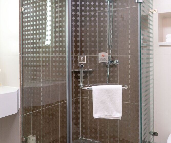 Отель Ibis Taiyuan Qinxian Street