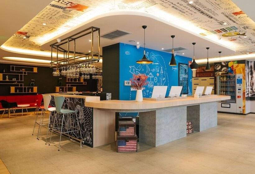 Отель Ibis Taiyuan Qinxian Street