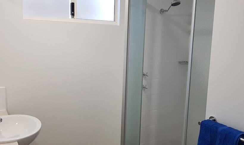 هتل Kalbarri Red Bluff Tourist Park