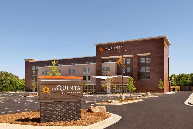 فندق La Quinta Inn & Suites By Wyndham Braselton