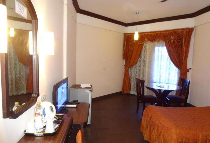 בית מלון כפרי Manuelsons Malabar Palace