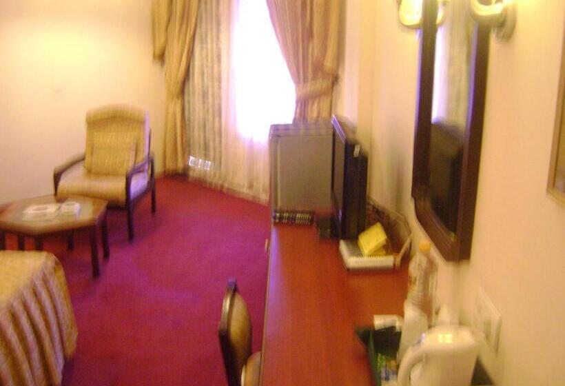 בית מלון כפרי Manuelsons Malabar Palace