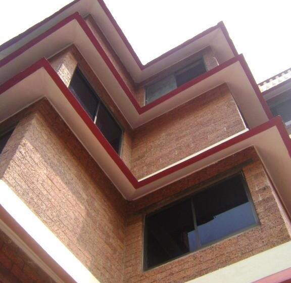 בית מלון כפרי Manuelsons Malabar Palace