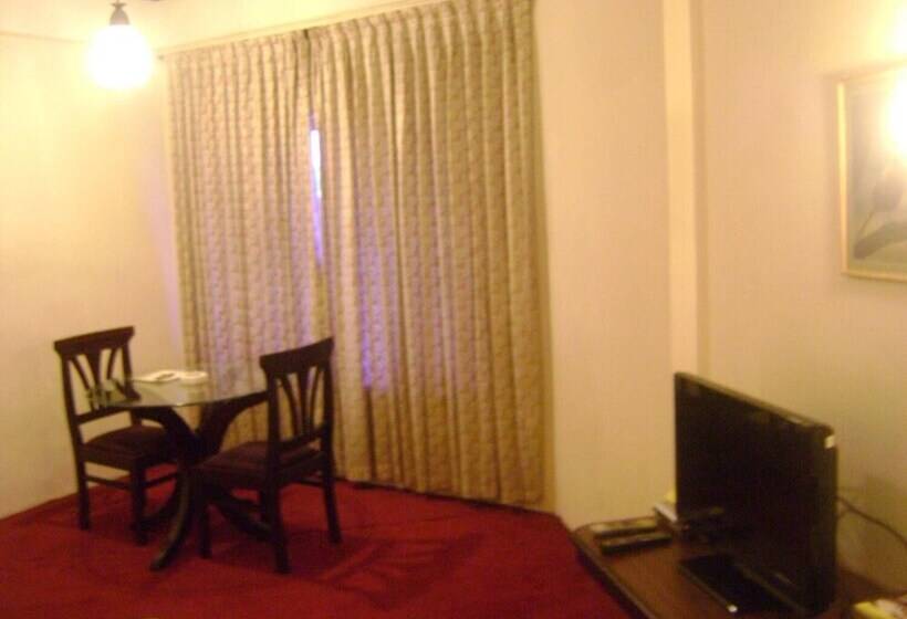 בית מלון כפרי Manuelsons Malabar Palace