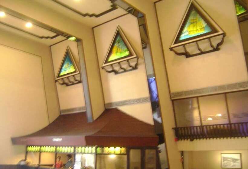 בית מלון כפרי Manuelsons Malabar Palace