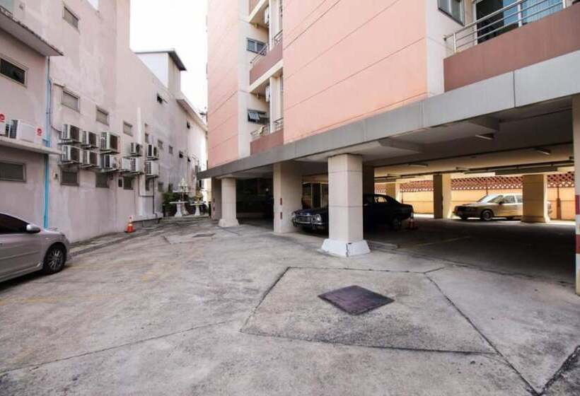 Mee Sook Hotel And Residence